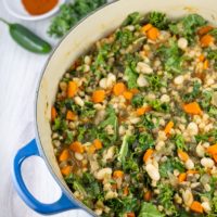 vegan white chili recipe with kale, beans, barley and carrots
